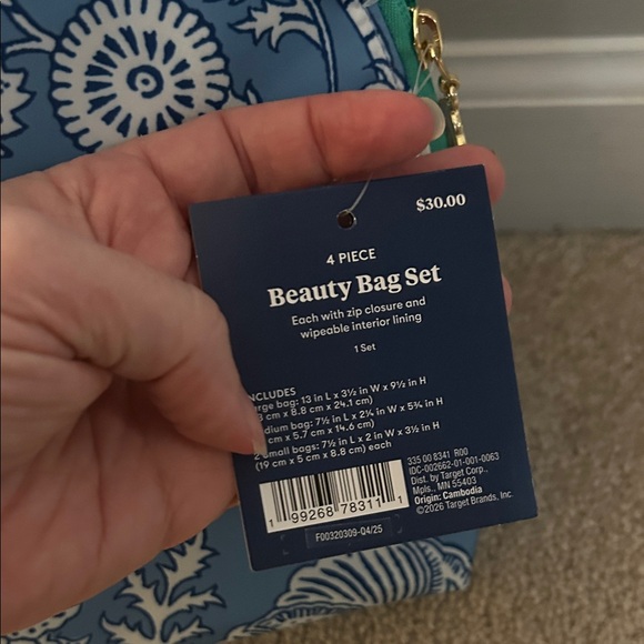 Roller Rabbit x Target Beauty Bag Set - Picture 5 of 5